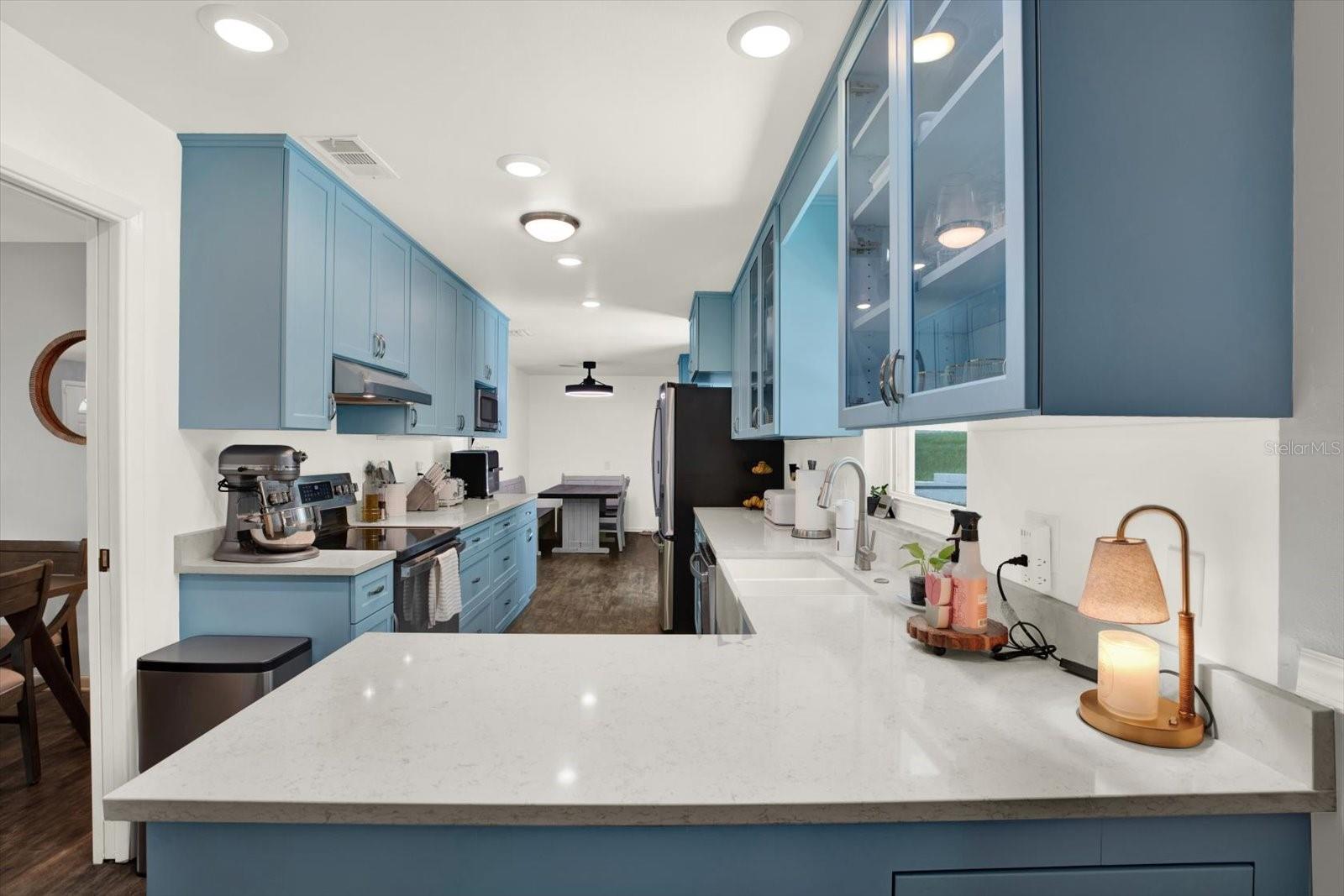 36639 JEFFERSON AVE — photo 8