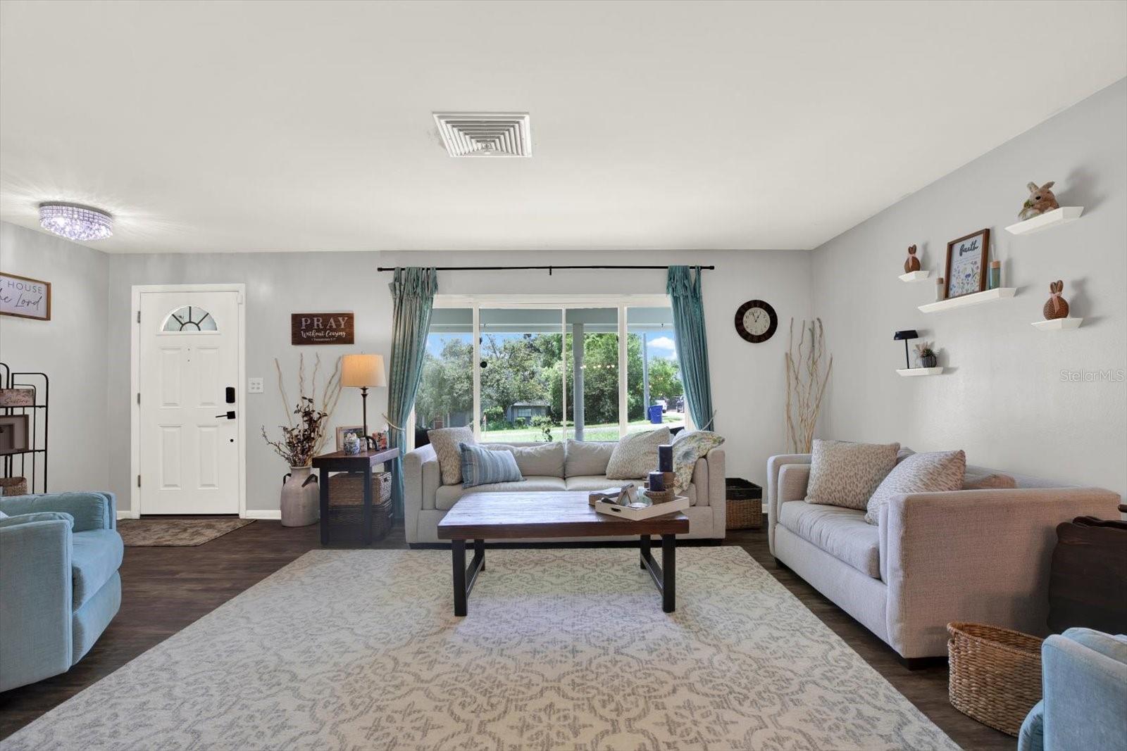36639 JEFFERSON AVE — photo 4