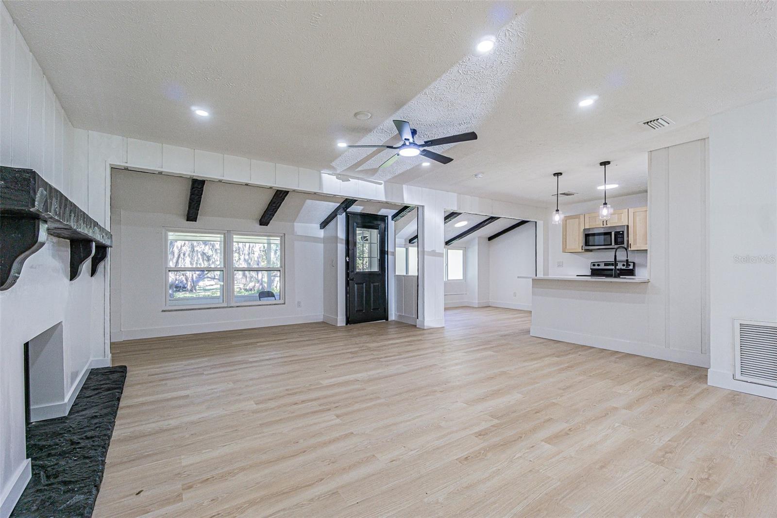 8807 OVERLOOK DR — photo 28