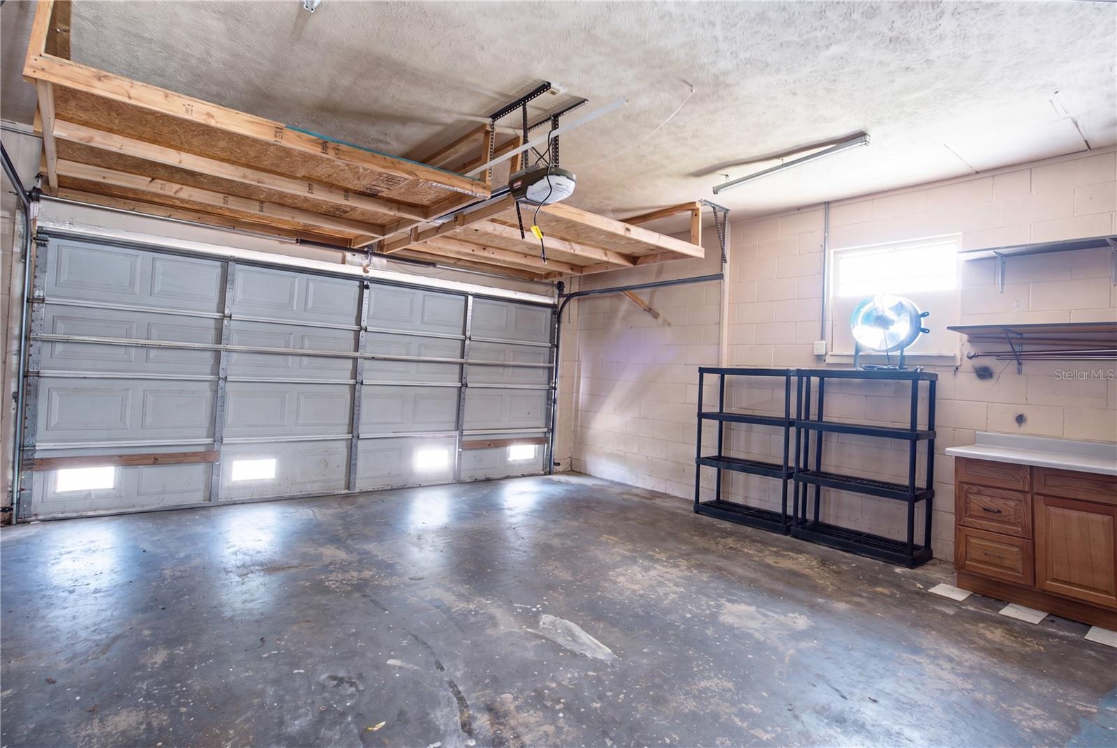 1124 KING ARTHUR CT — photo 32