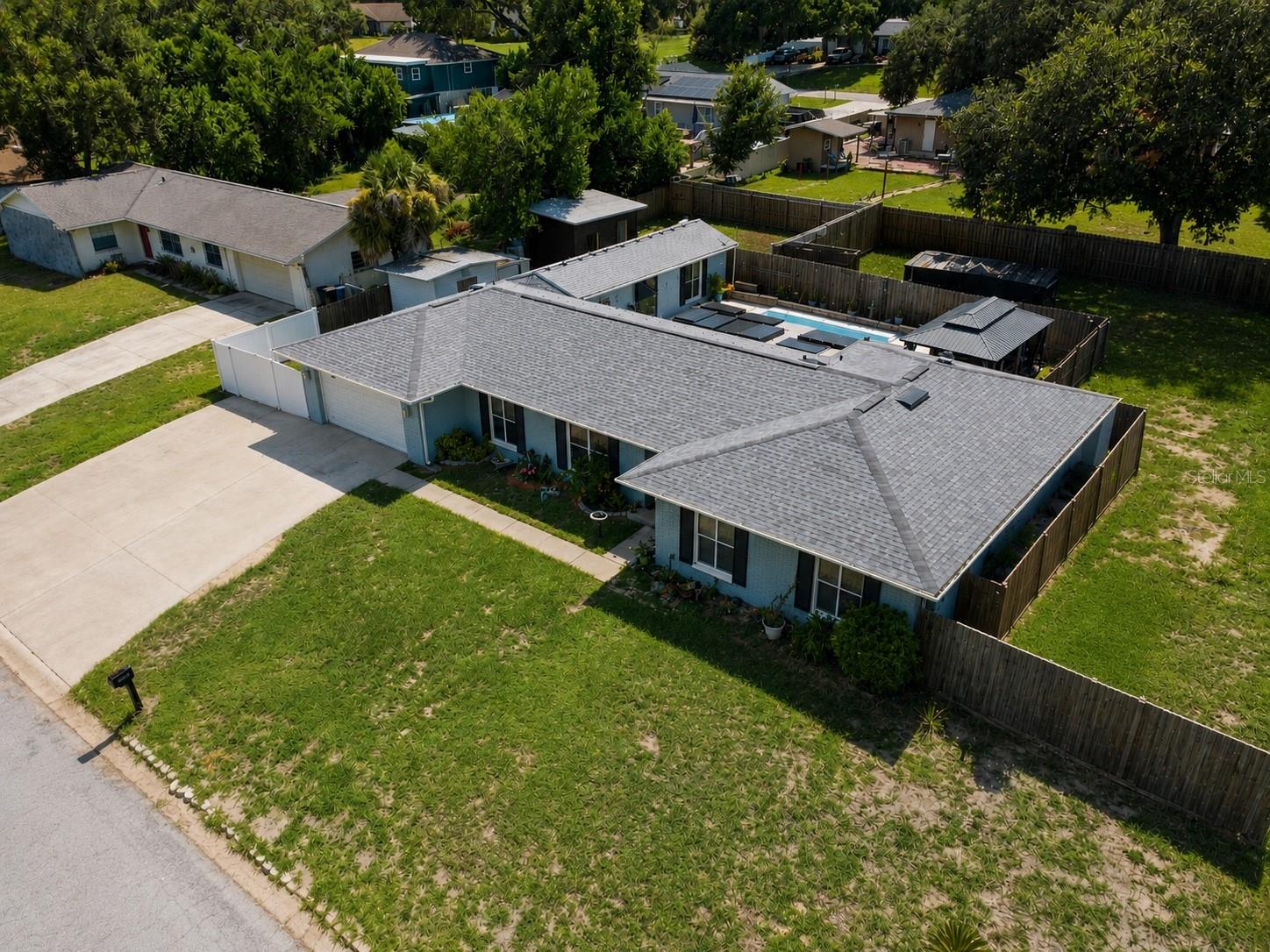 1124 KING ARTHUR CT — photo 4