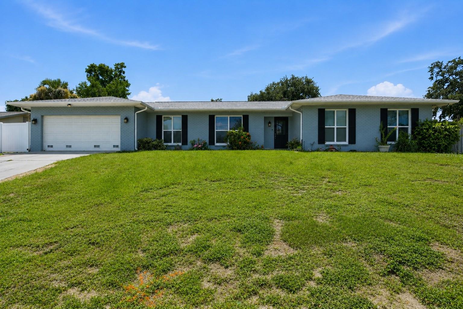 1124 KING ARTHUR CT — photo 2
