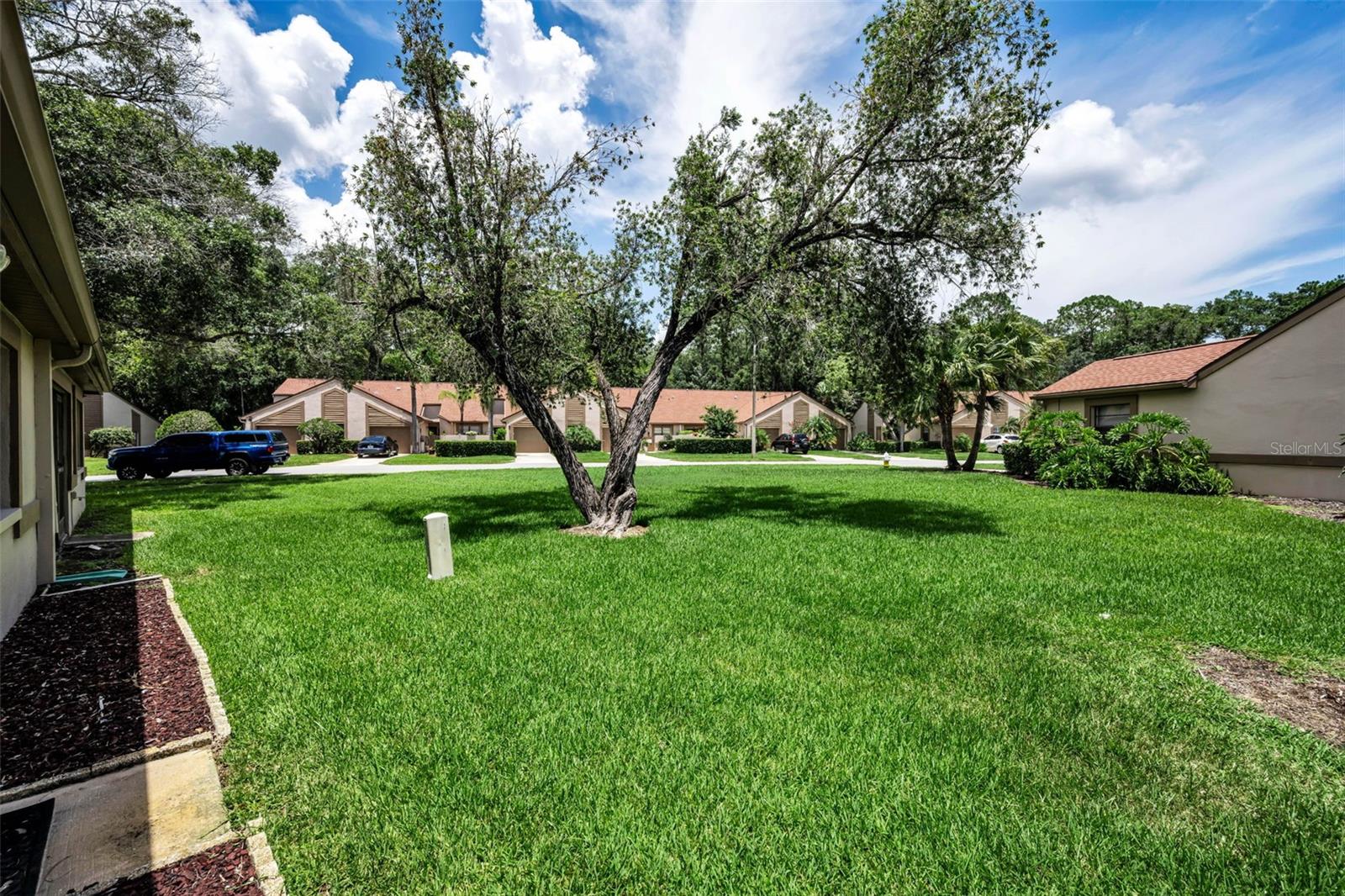 3477 HILLMOOR DR — photo 31