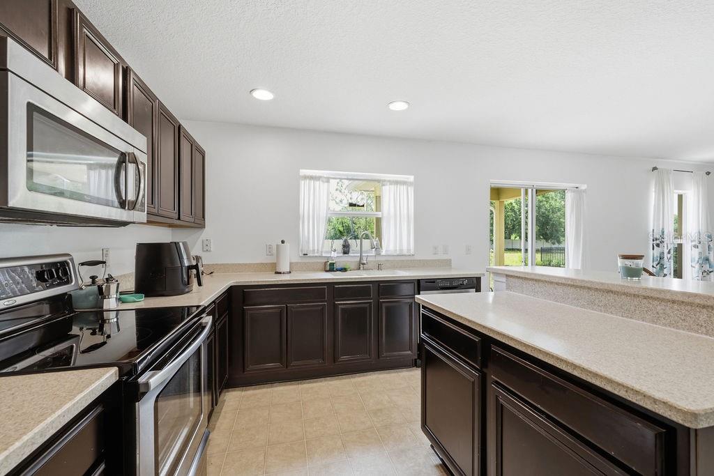 11018 RUNNING PINE DR — photo 8
