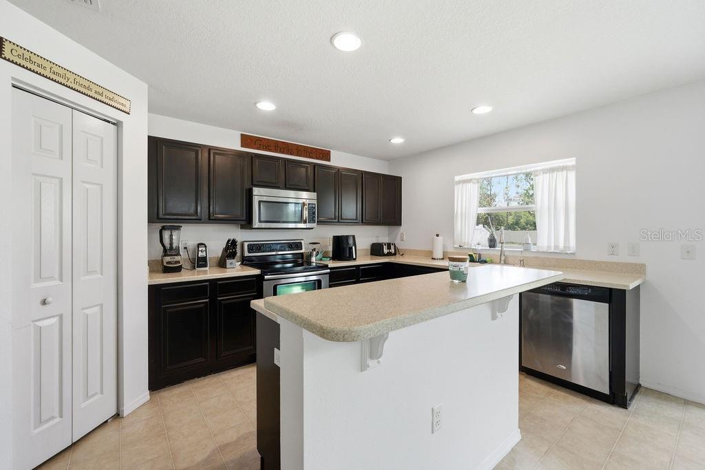 11018 RUNNING PINE DR — photo 4