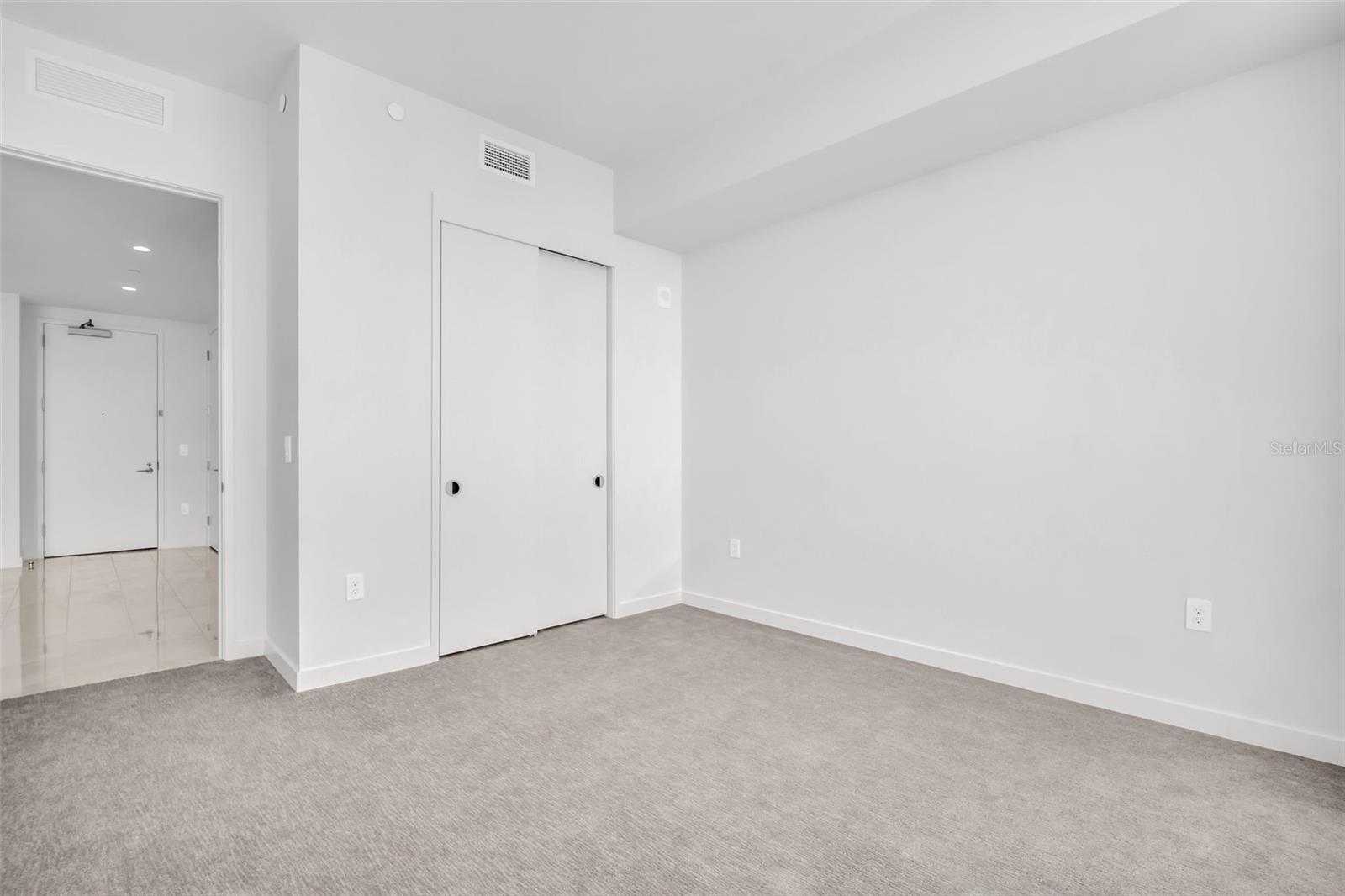 400 CENTRAL AVE #2605 — photo 41