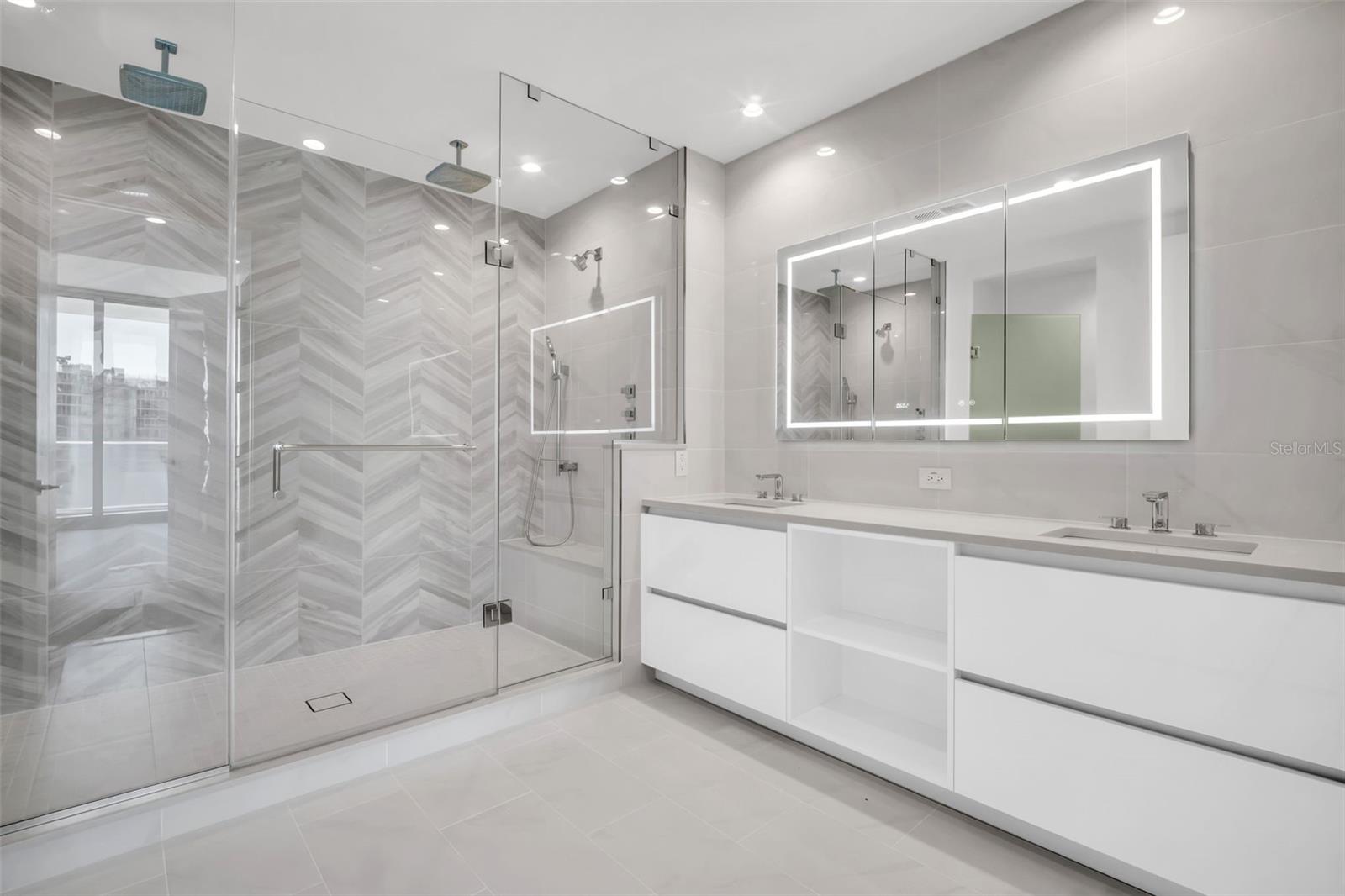 400 CENTRAL AVE #2605 — photo 25