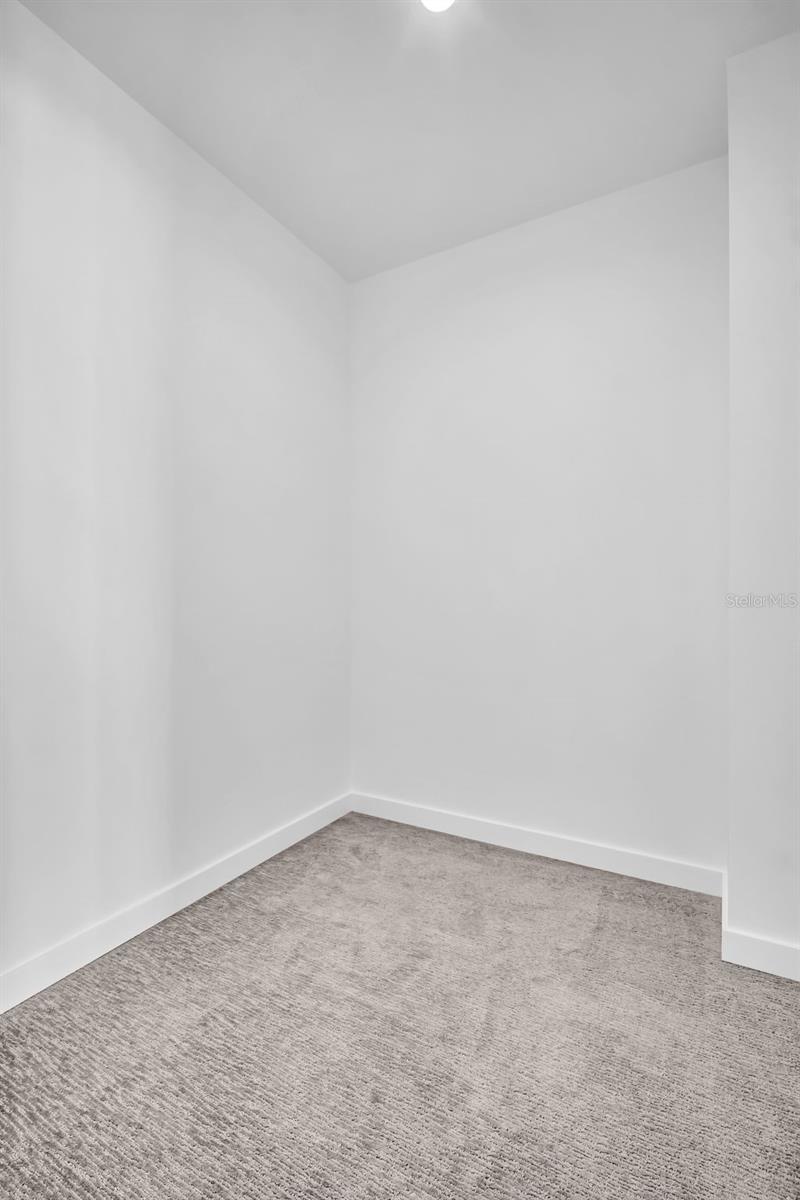 400 CENTRAL AVE #2605 — photo 24