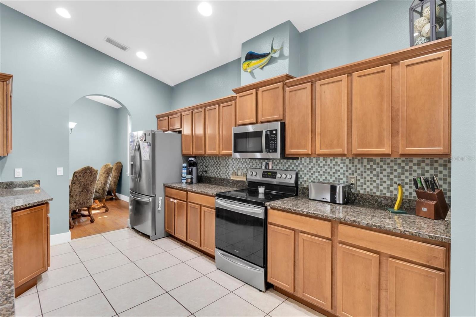 6020 MONTANA AVE — photo 13