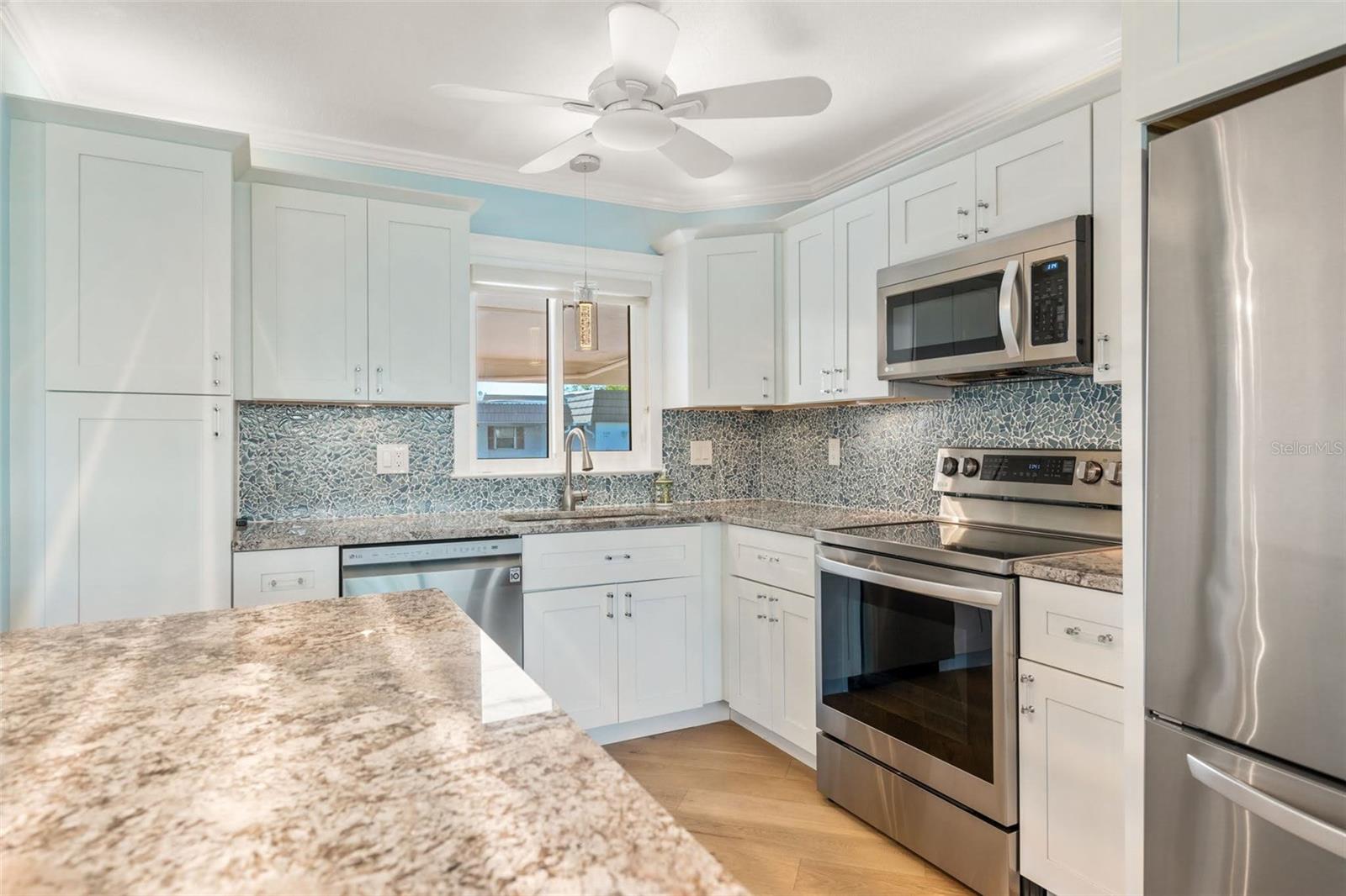 2305 RIVERBLUFF PKWY #V256 — photo 11