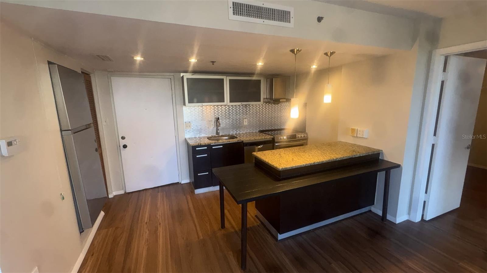 701 S MADISON AVE #309 — photo 24
