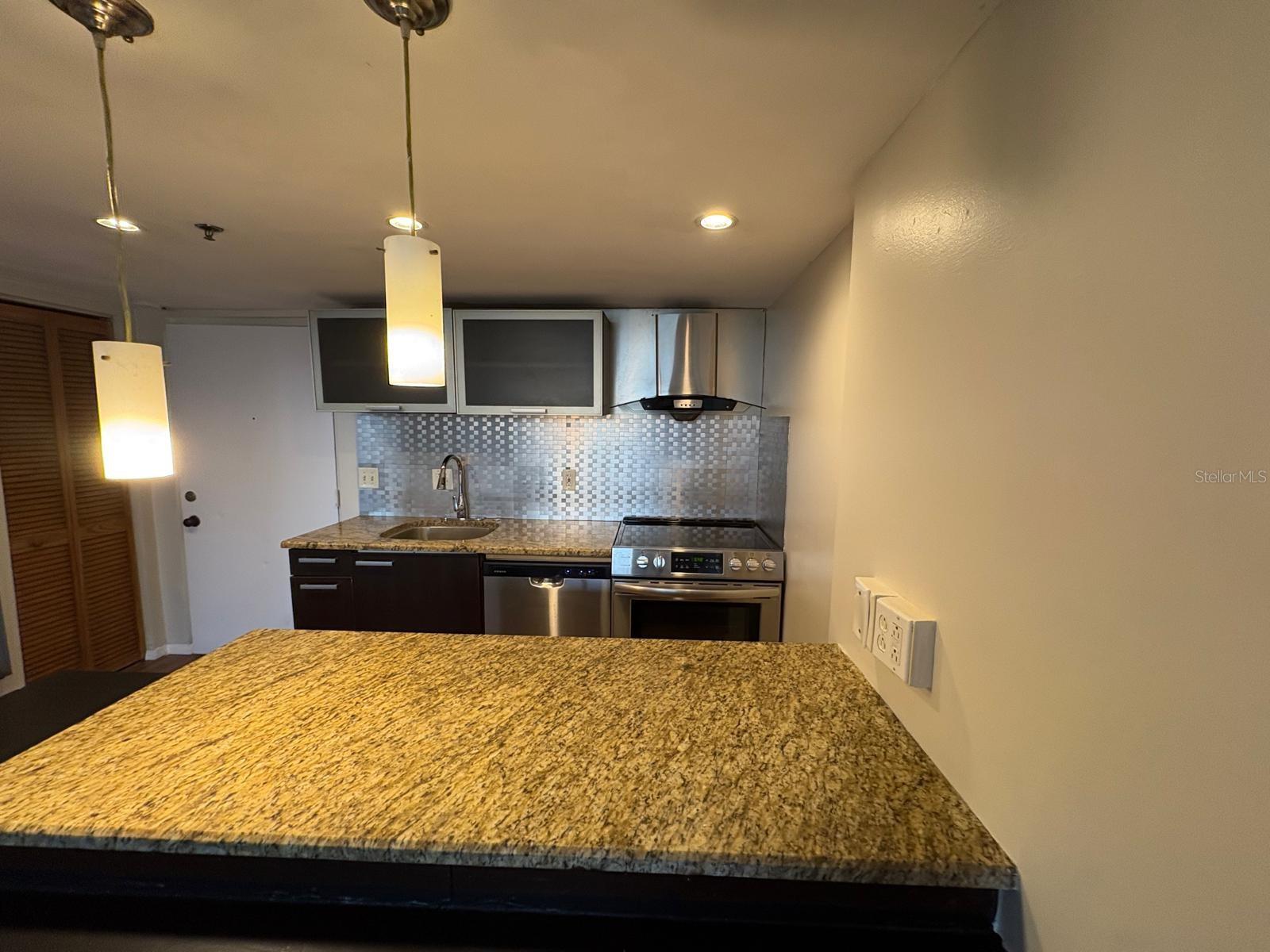 701 S MADISON AVE #309 — photo 4