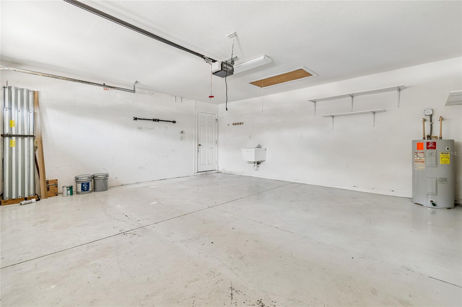 915 WINDTON OAK DR — photo 45