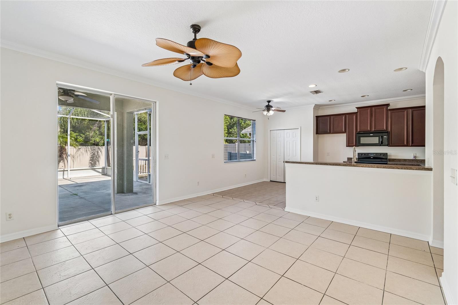 915 WINDTON OAK DR — photo 18