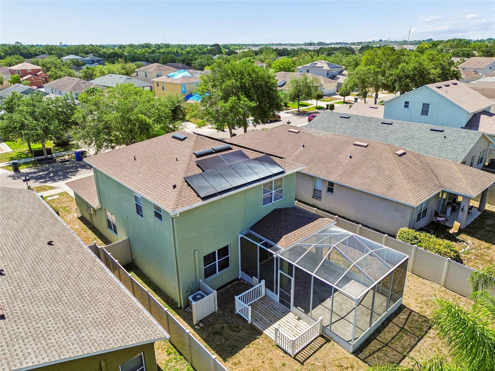 915 WINDTON OAK DR — photo 49