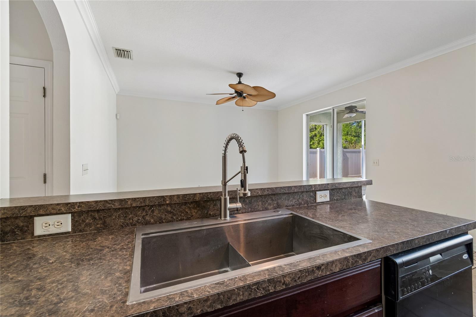 915 WINDTON OAK DR — photo 13