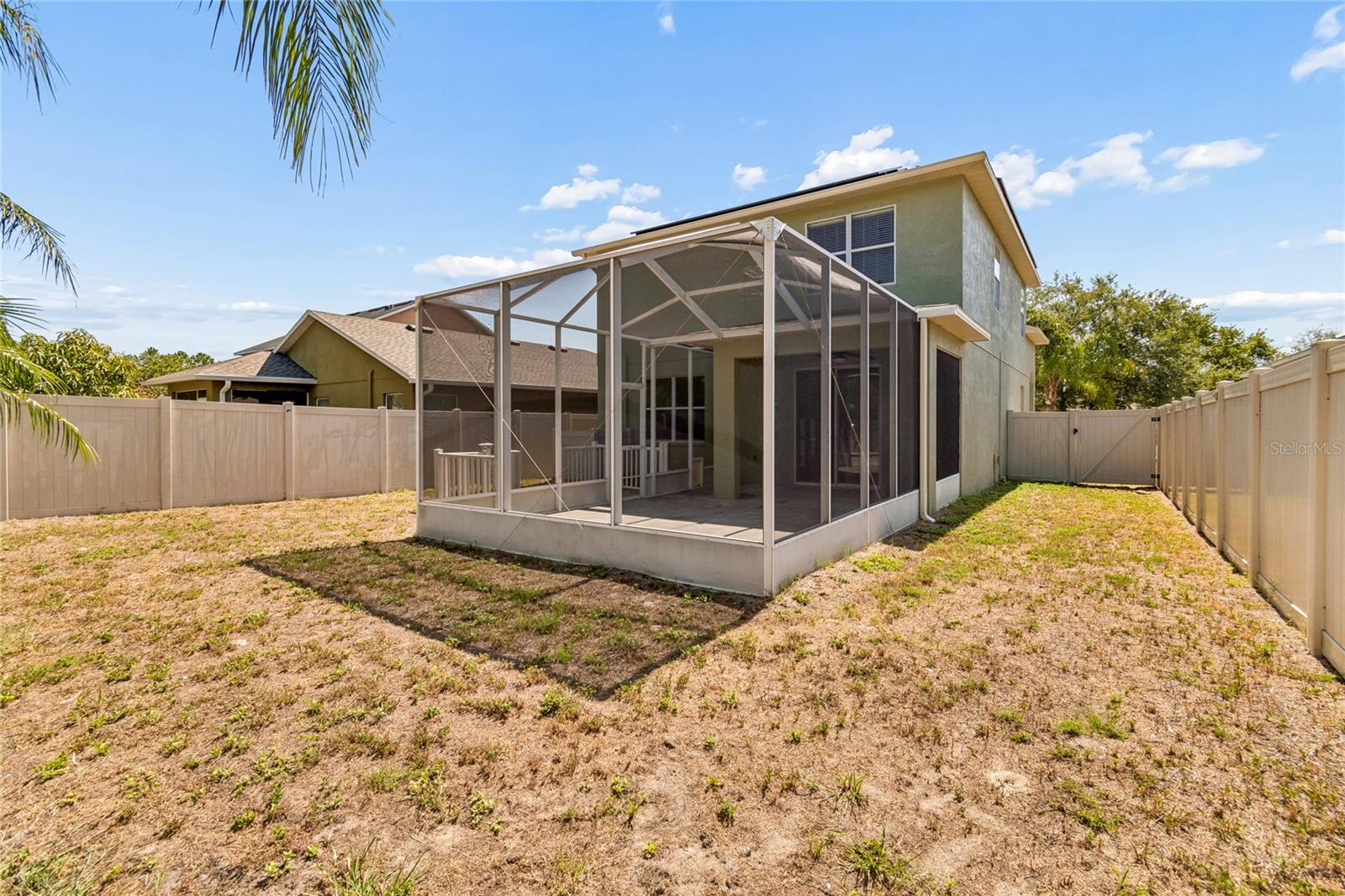 915 WINDTON OAK DR — photo 44