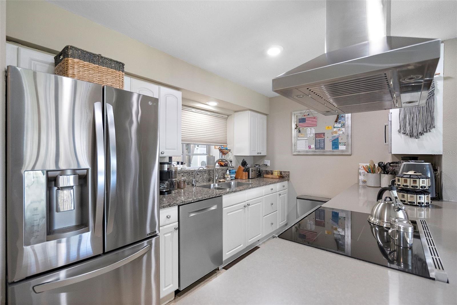 101 MADONNA BLVD — photo 4