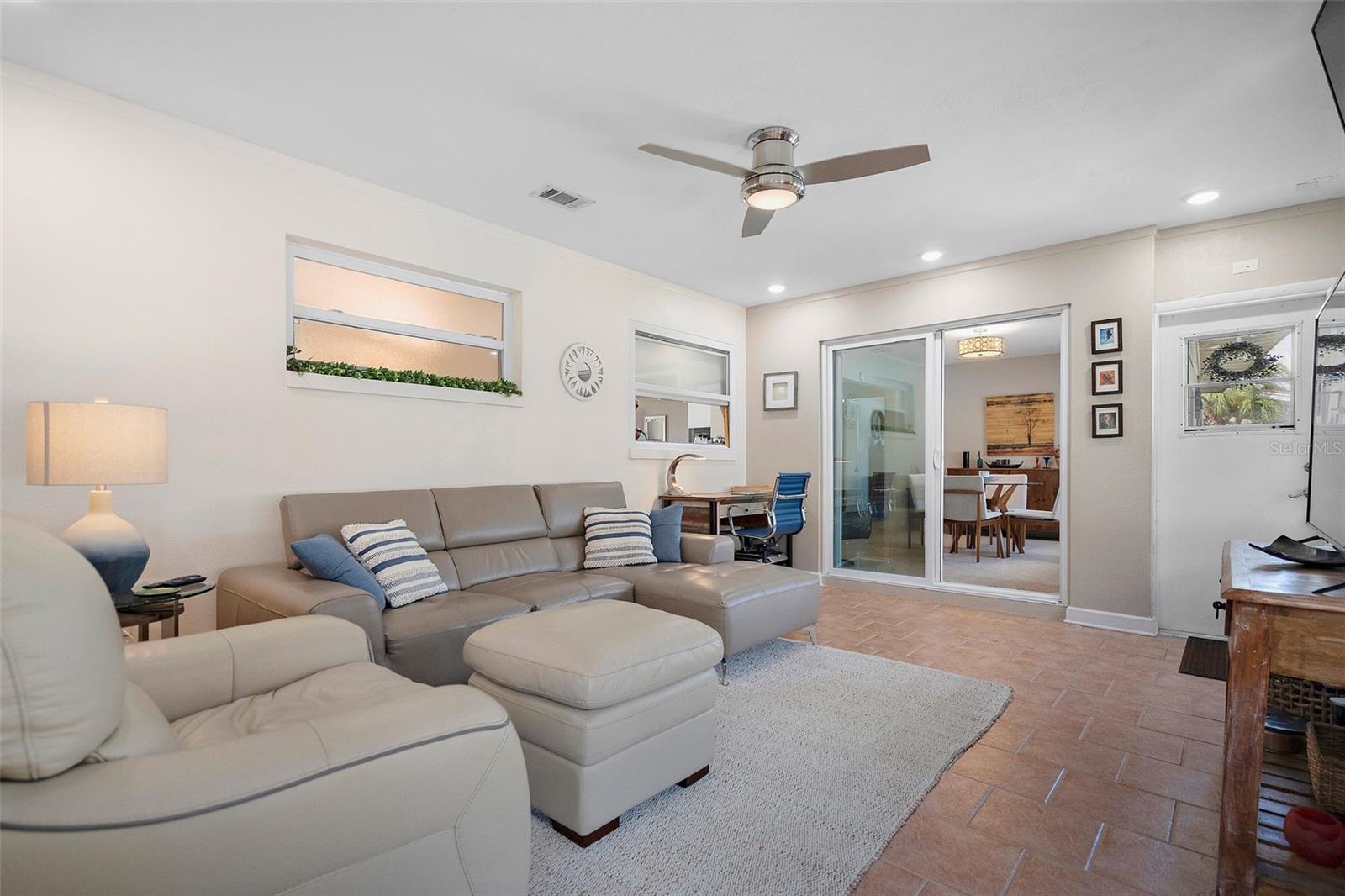 101 MADONNA BLVD — photo 12