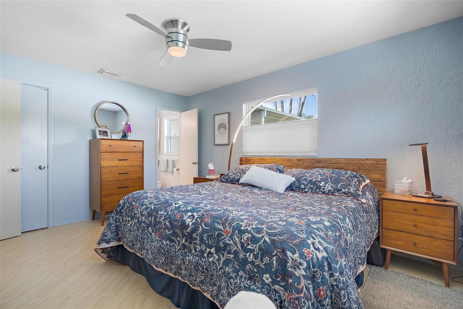 101 MADONNA BLVD — photo 19