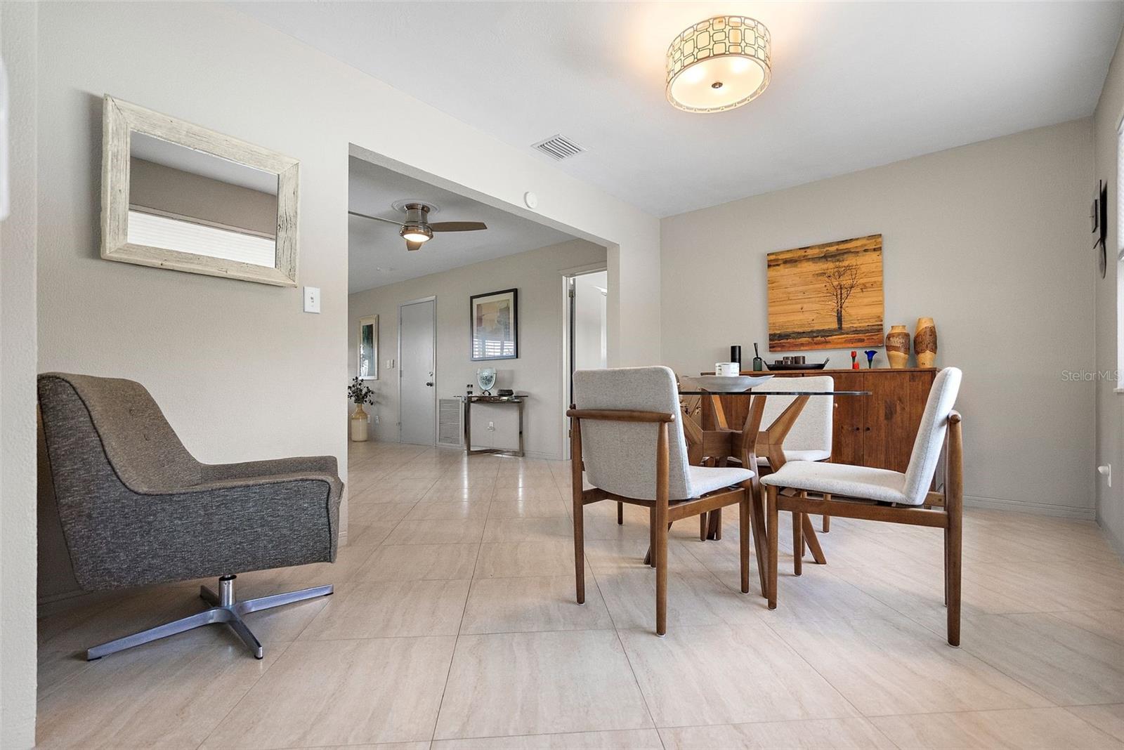 101 MADONNA BLVD — photo 10