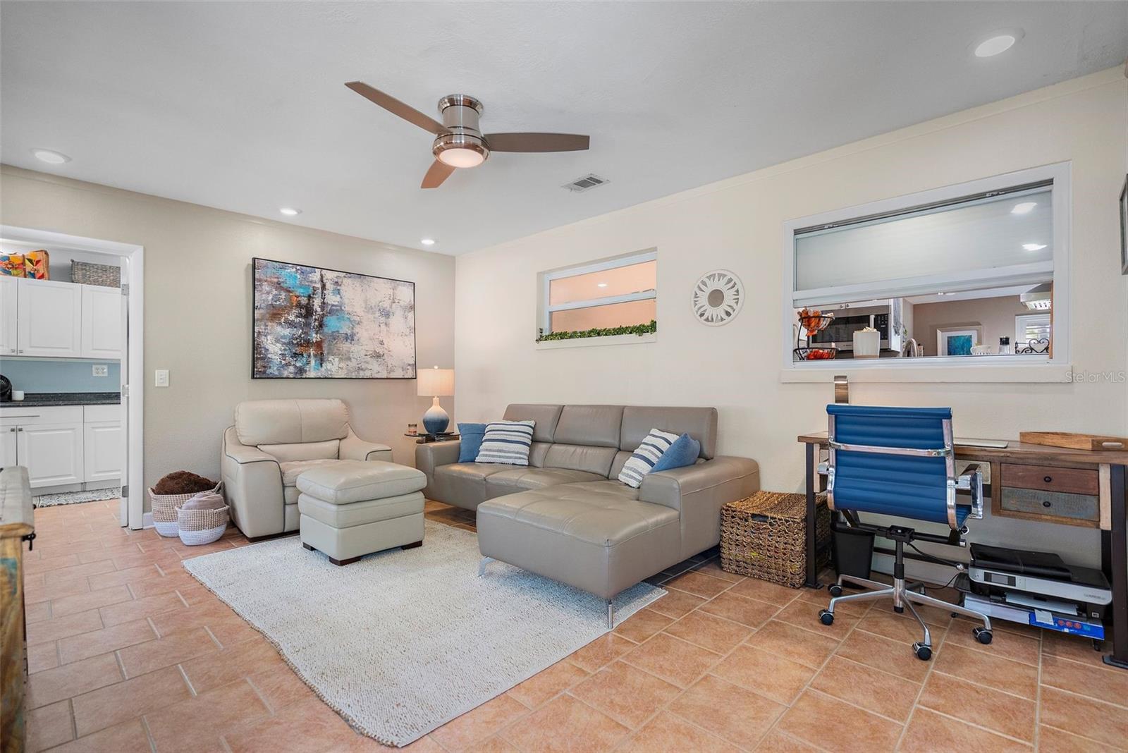 101 MADONNA BLVD — photo 11
