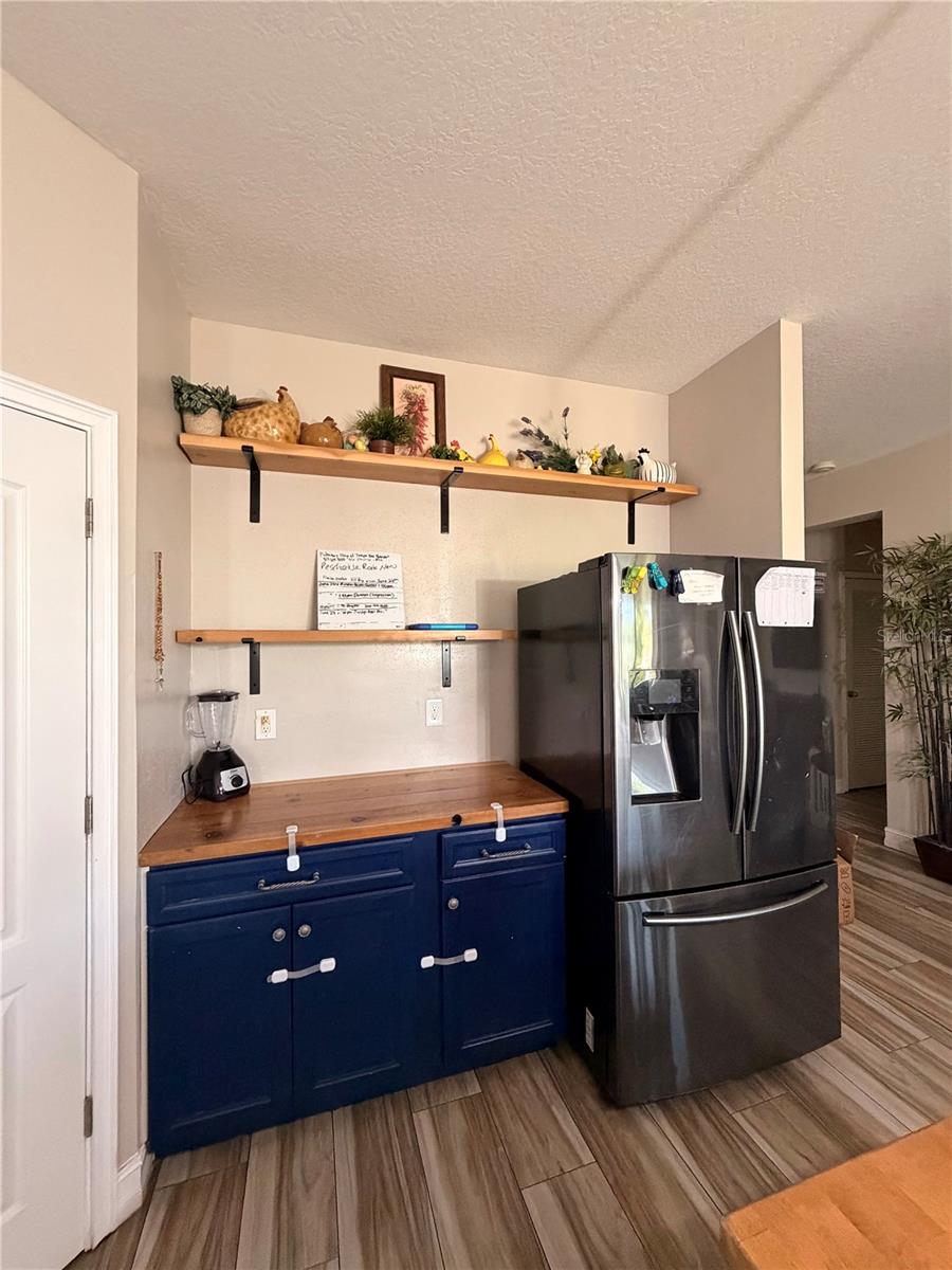 308 CORBETT BLUFF DR — photo 13