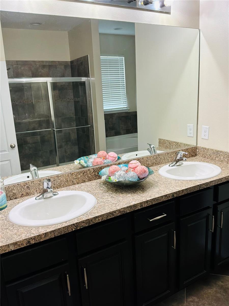308 CORBETT BLUFF DR — photo 20