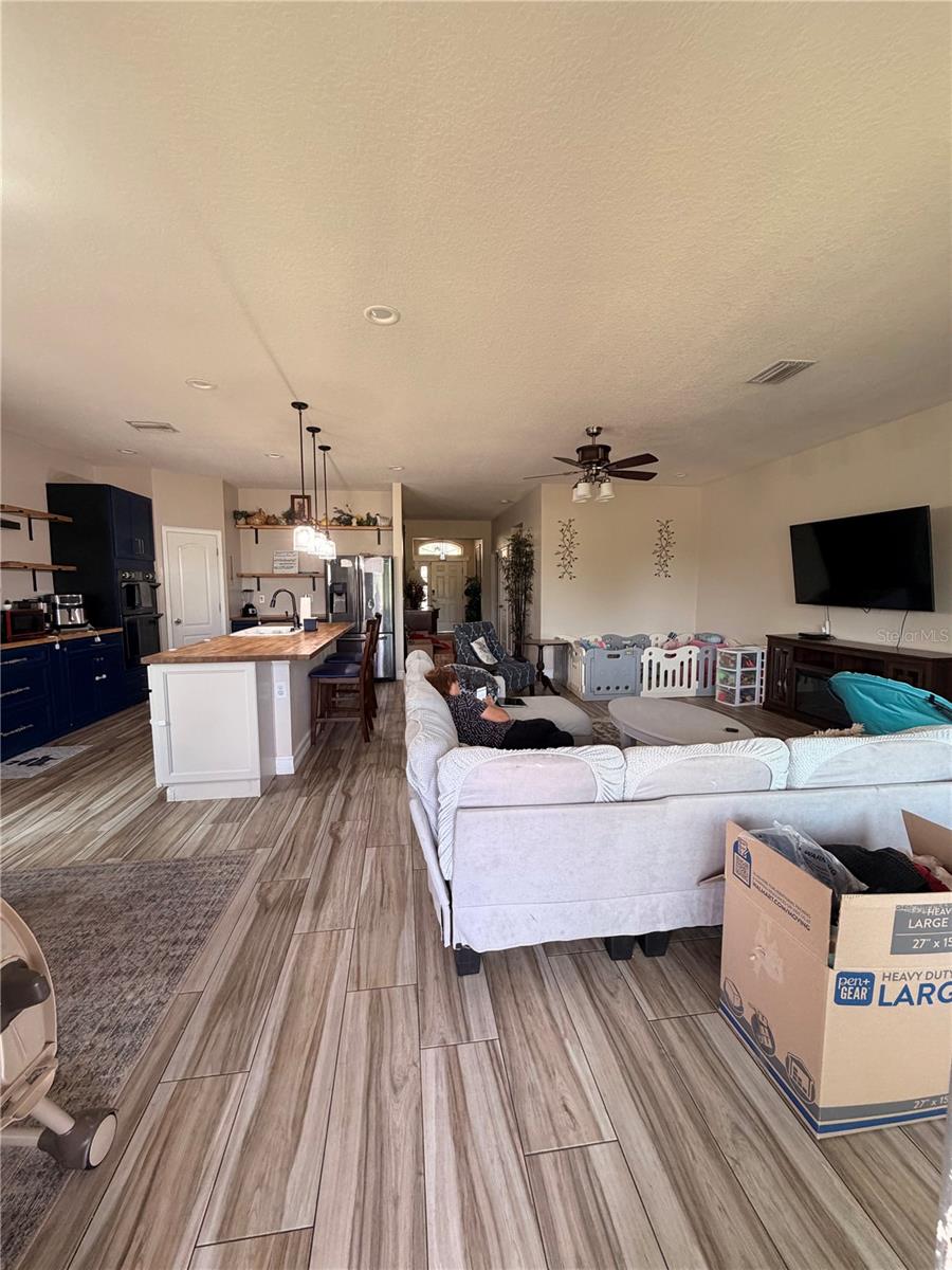 308 CORBETT BLUFF DR — photo 16