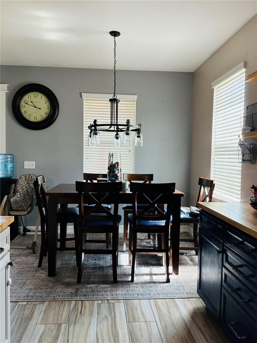 308 CORBETT BLUFF DR — photo 14