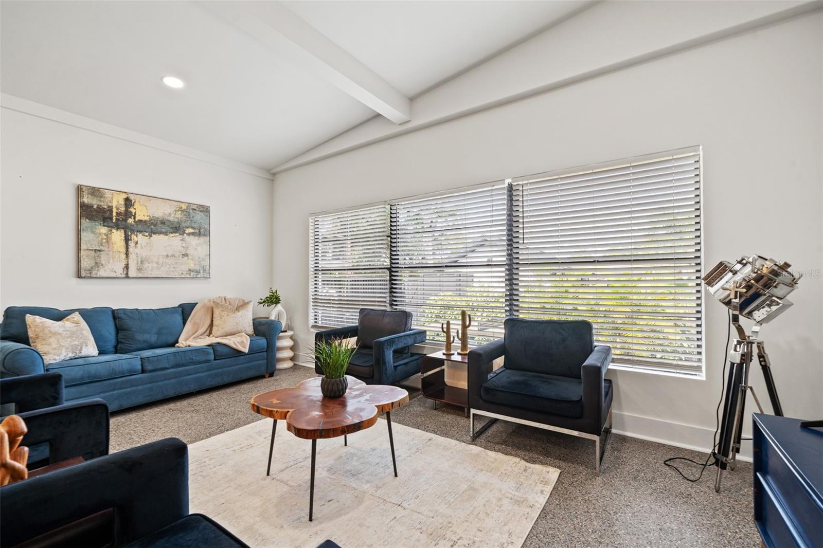 308 E HOLLYWOOD ST — photo 7