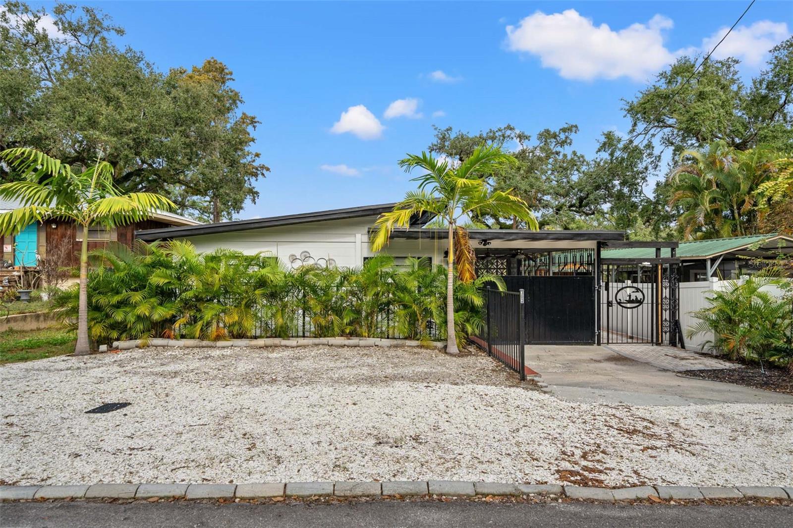 308 E HOLLYWOOD ST — photo 44