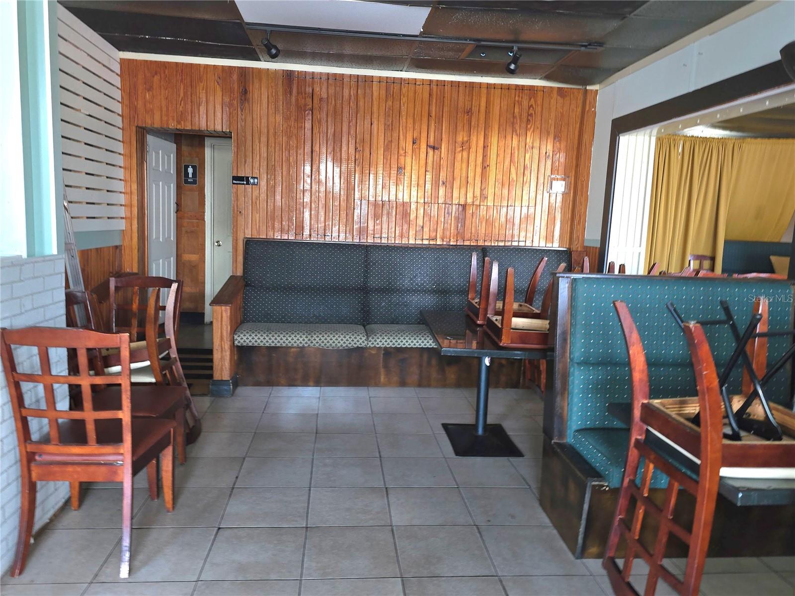11002 SEMINOLE BLVD — photo 6