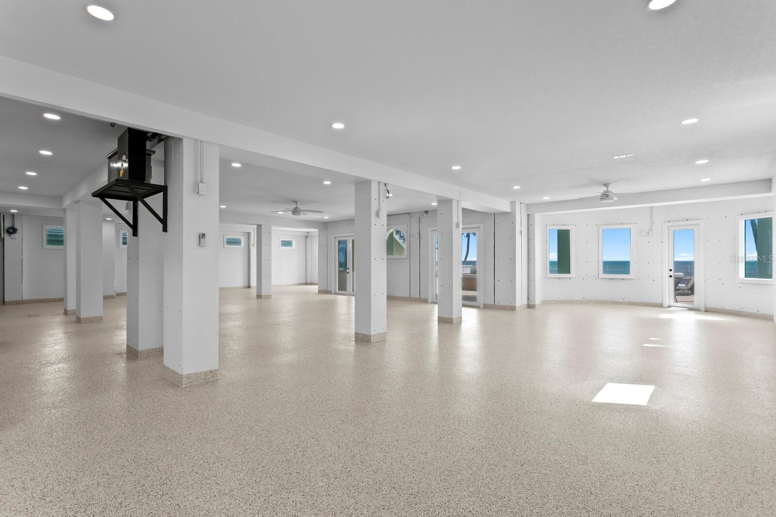 15912 GULF BLVD — photo 38