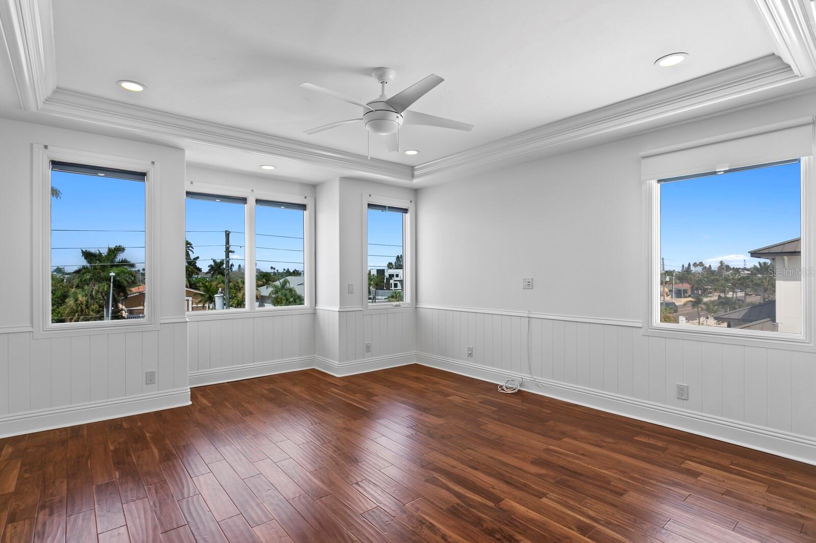 15912 GULF BLVD — photo 29