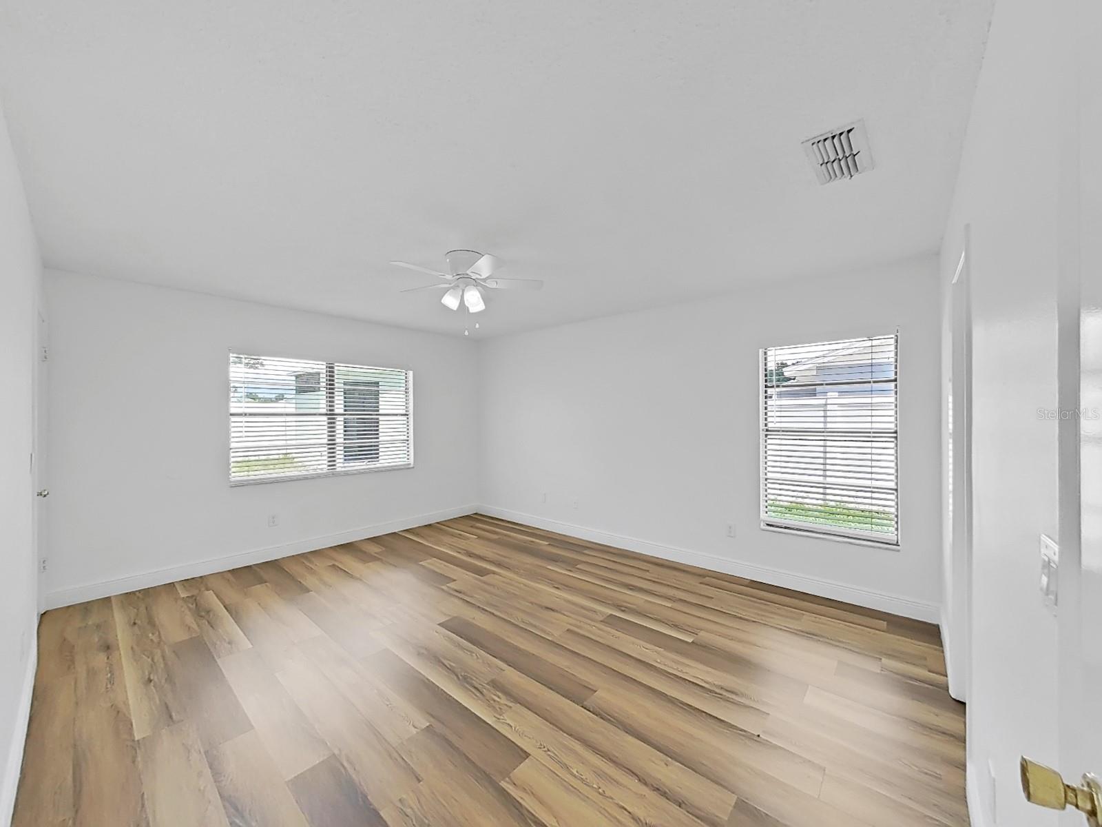 10902 WINGATE DR — photo 27