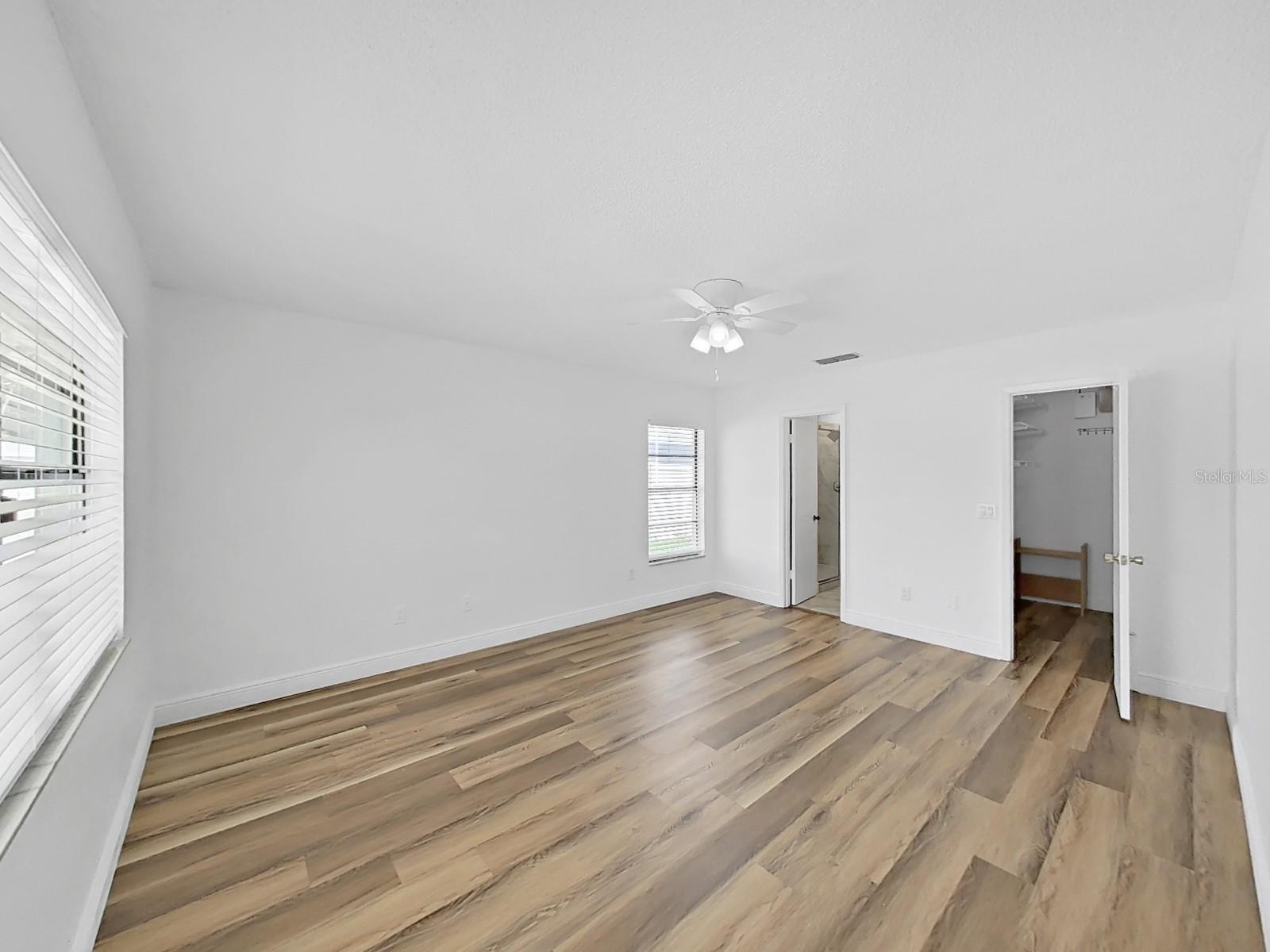 10902 WINGATE DR — photo 25