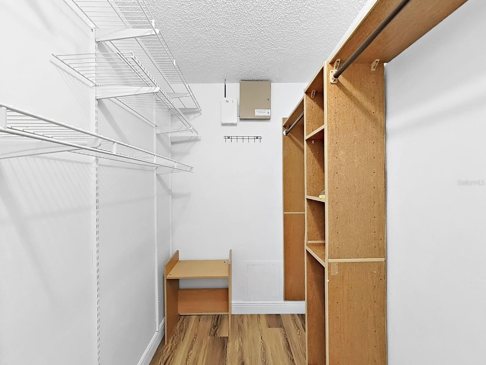 10902 WINGATE DR — photo 28