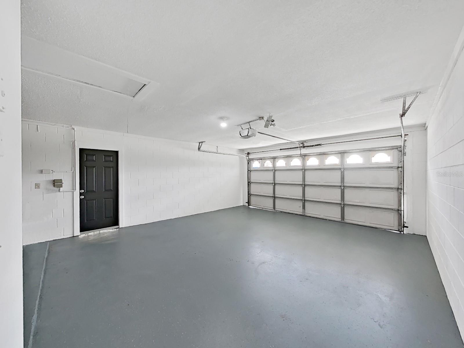 10902 WINGATE DR — photo 46