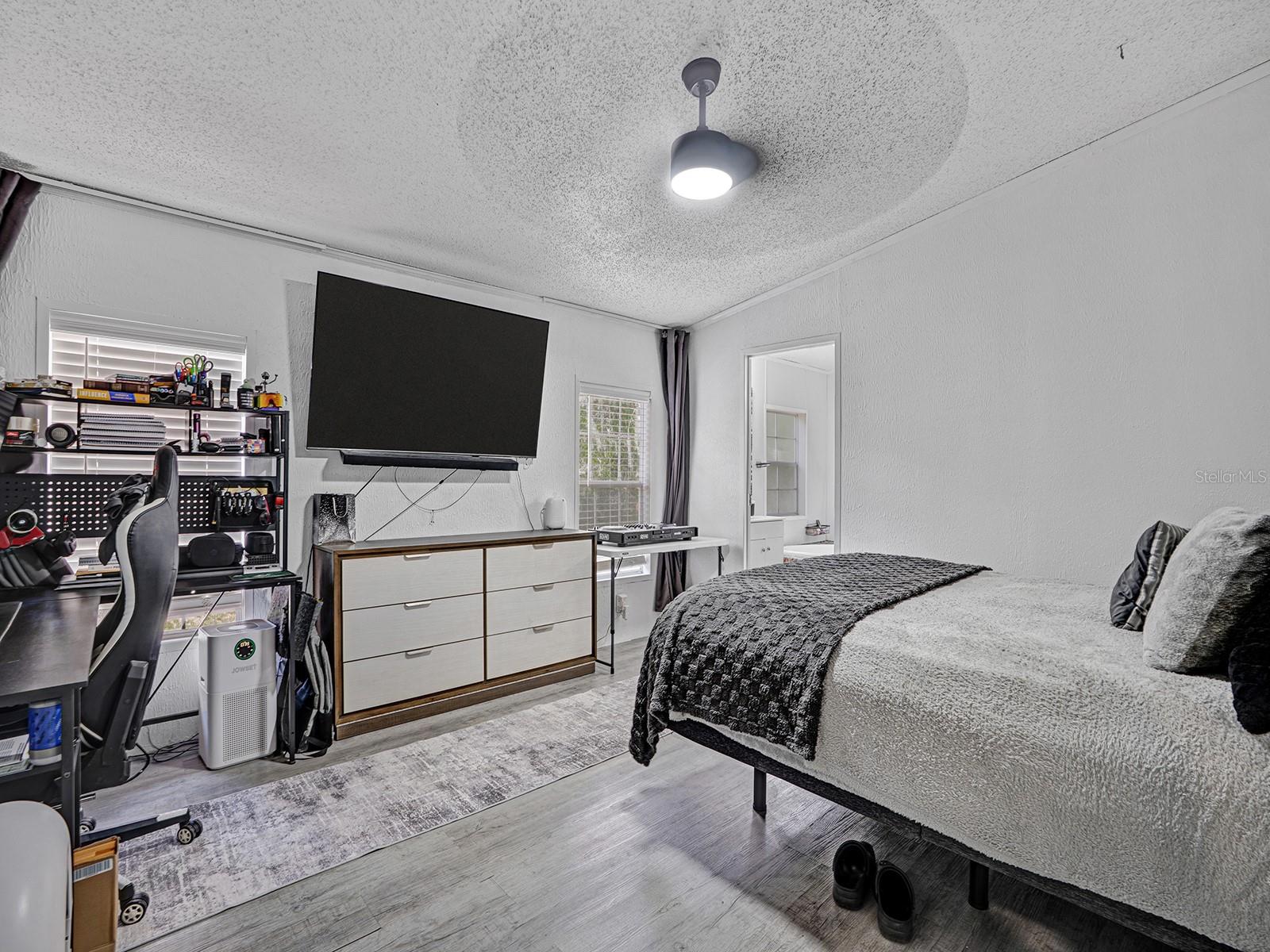 12845 CASA BIANCA AVE — photo 13