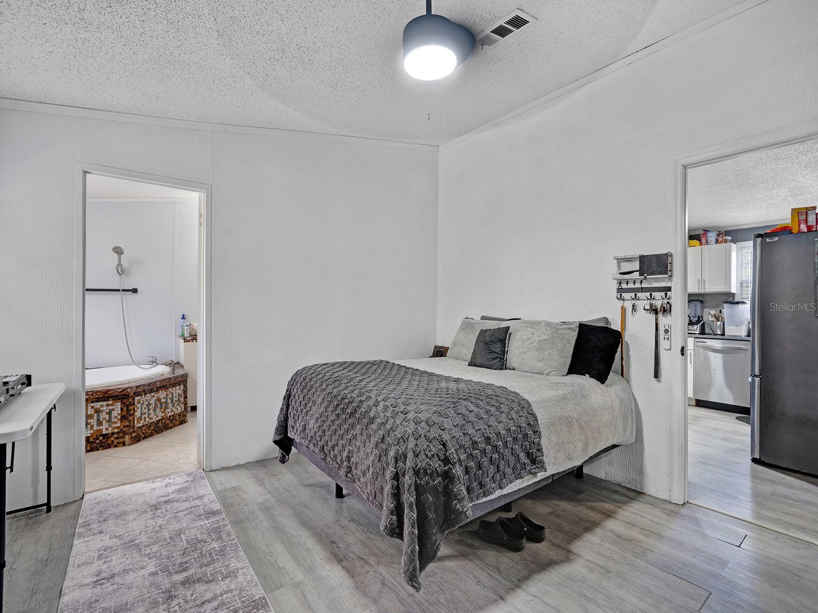 12845 CASA BIANCA AVE — photo 14