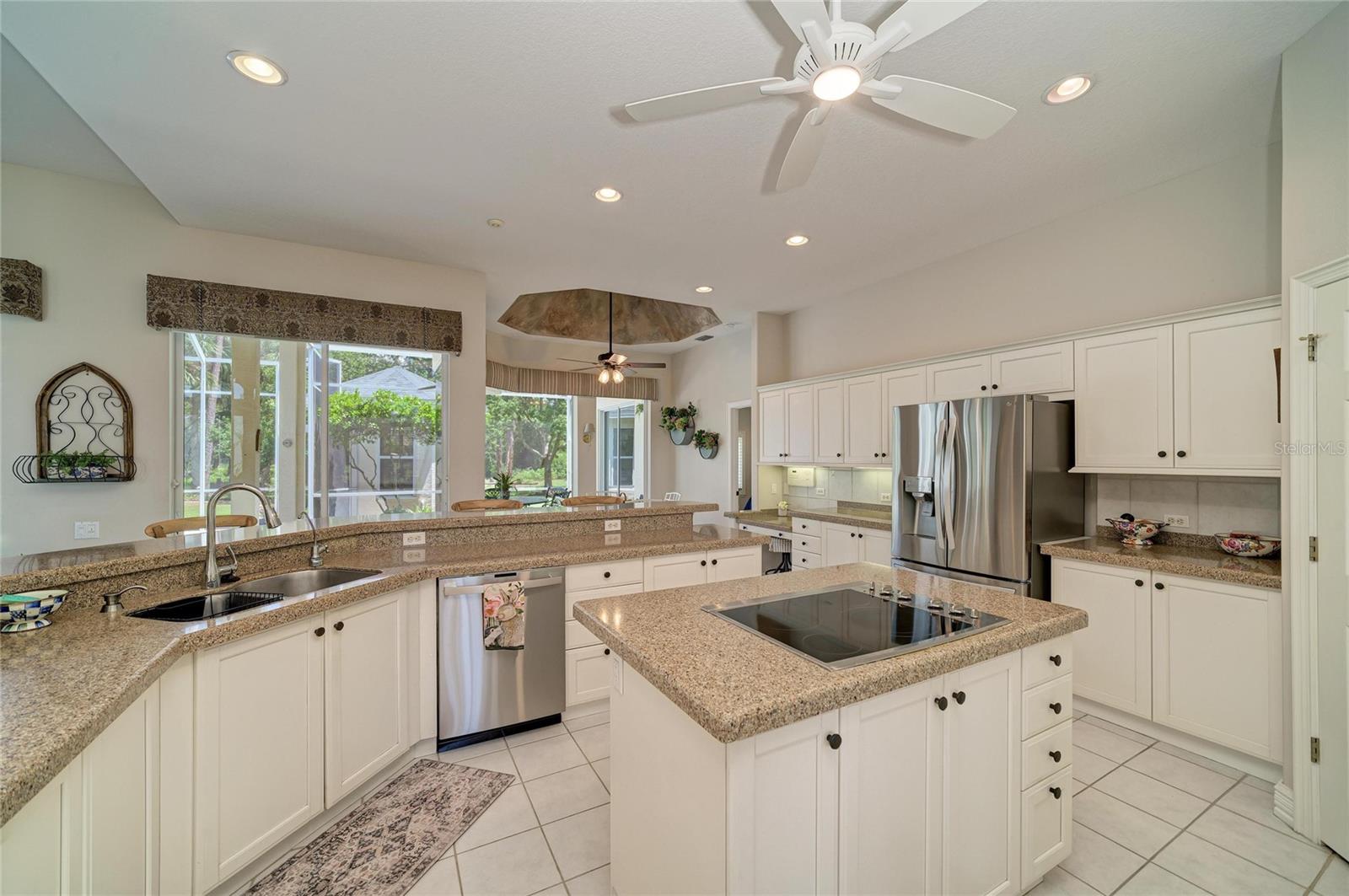 2362 LITTLE COUNTRY RD — photo 30