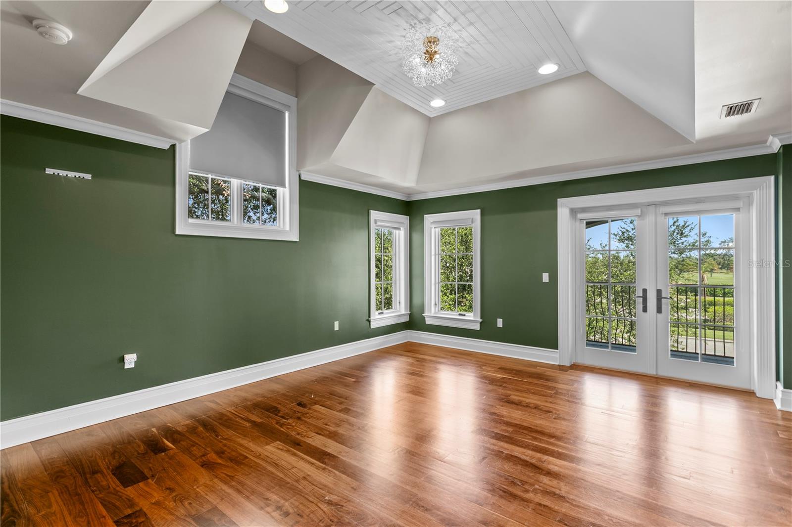 401 SNELL ISLE BLVD NE — photo 58