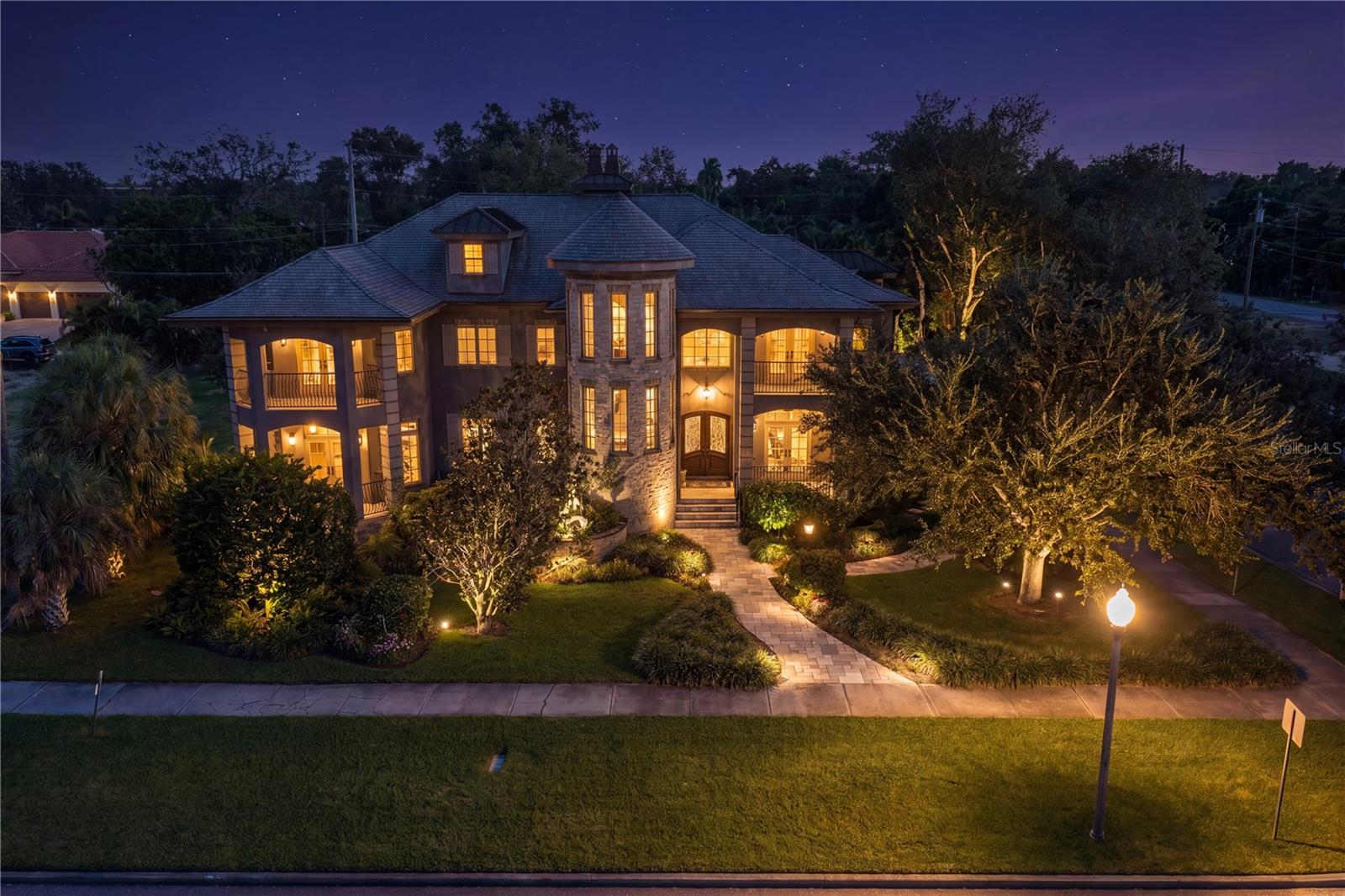 401 SNELL ISLE BLVD NE — photo 3