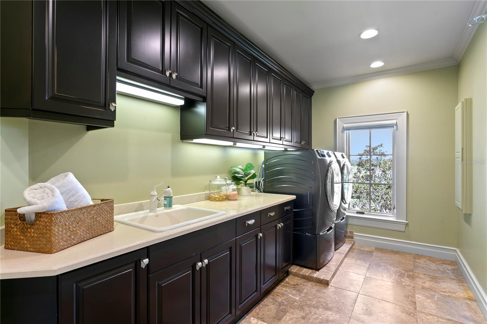 401 SNELL ISLE BLVD NE — photo 40