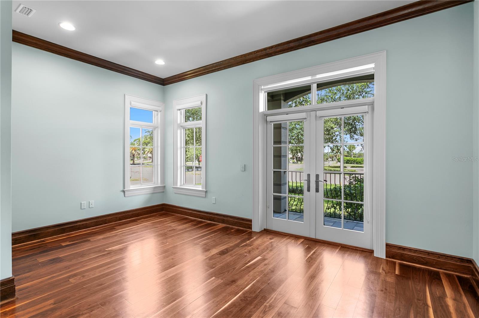 401 SNELL ISLE BLVD NE — photo 68