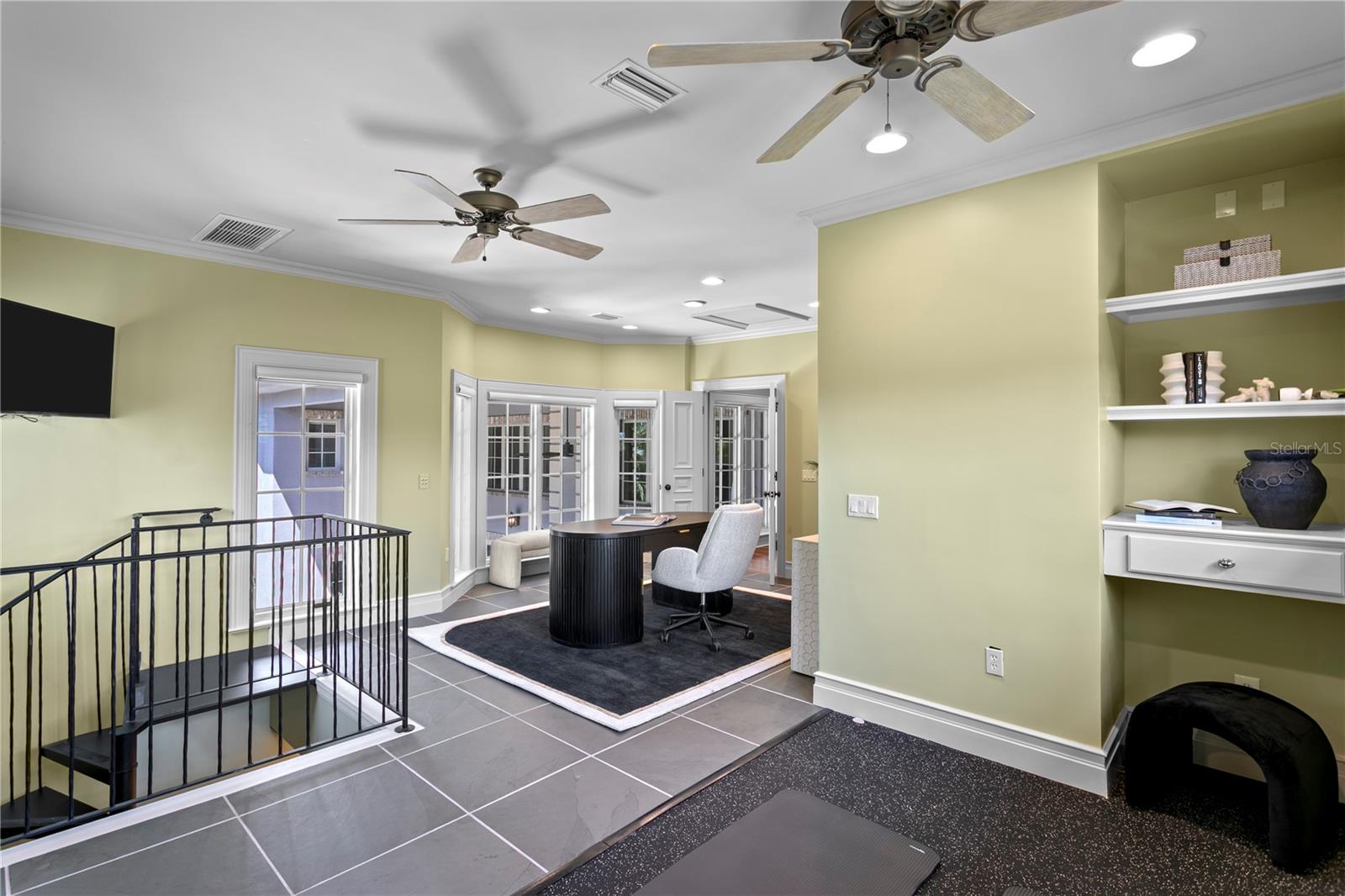 401 SNELL ISLE BLVD NE — photo 56