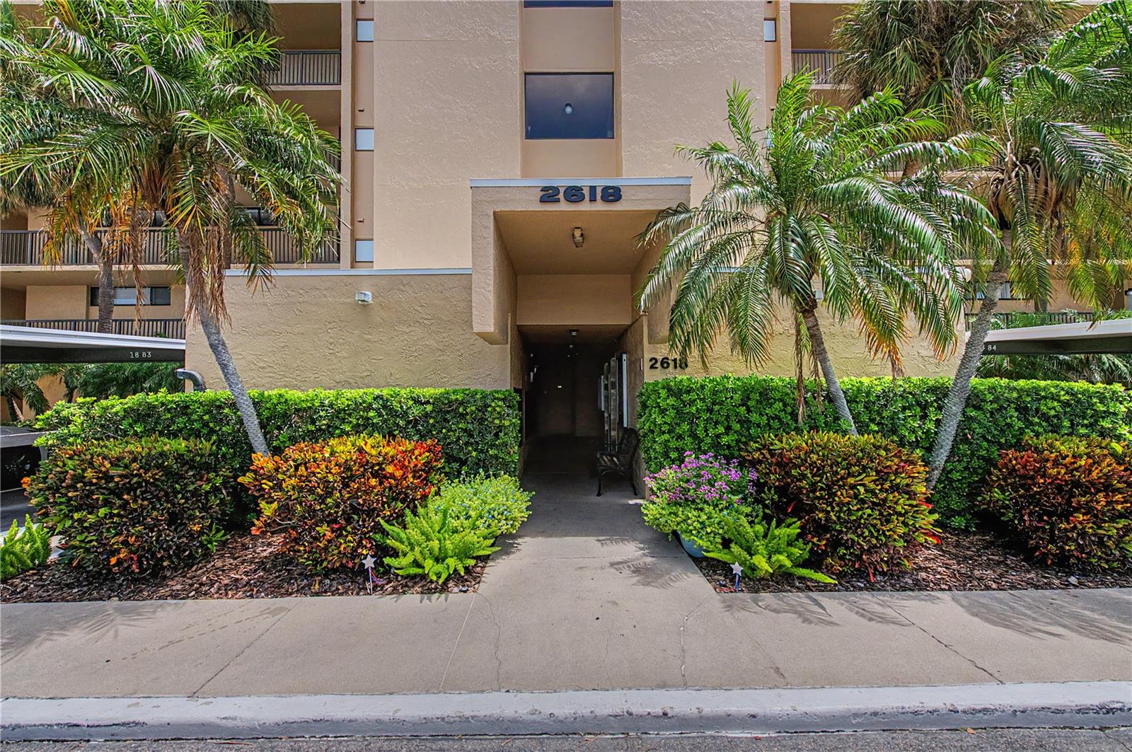 2618 COVE CAY DR #109 — photo 37