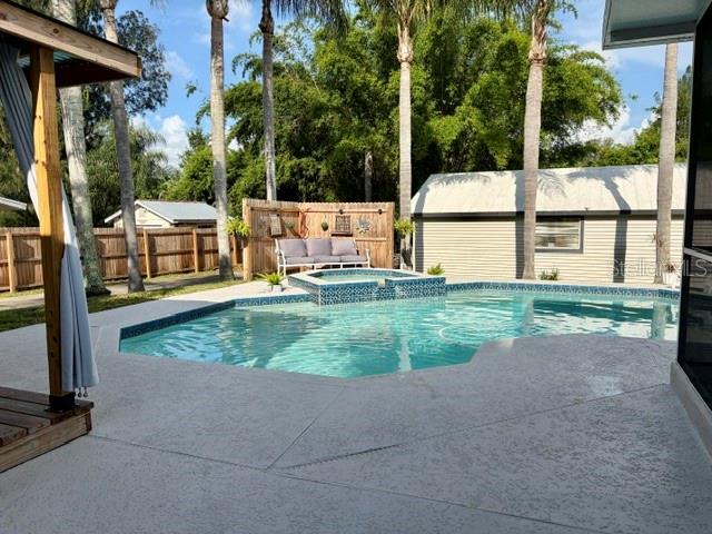 915 HARBOR HILL DR — photo 29
