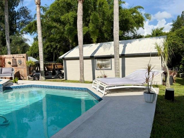 915 HARBOR HILL DR — photo 28